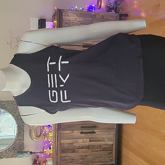 Merrell Tank Top And Tight Set - Picture 2 of 16